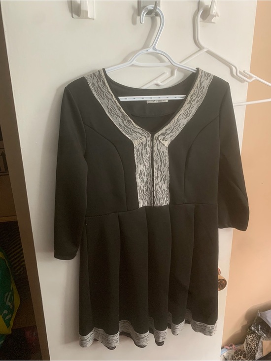 Vintage Dresses & Skirts - Vintage Black Long Sleeve Dress with Cream Lace Trim